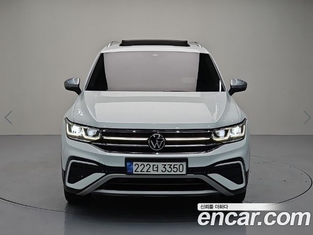 Volkswagen Tiguan 2.0 TSI Prestige - фото 1