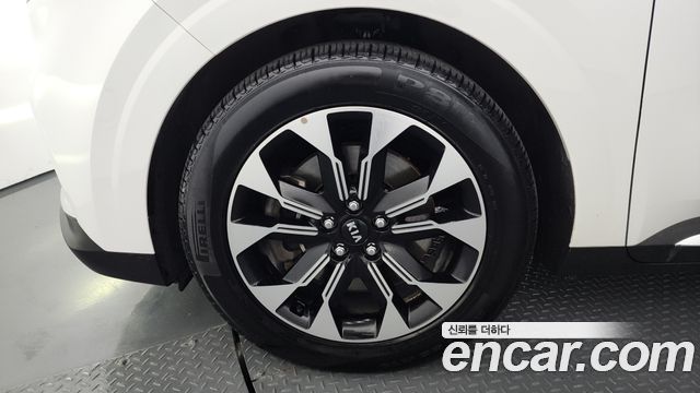 Kia Carnival 4-го поколения 7-Seater Signature - фото 4