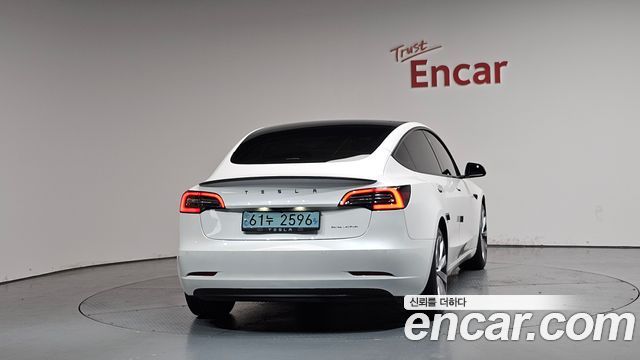 Tesla Model 3 Long Range AWD - фото 2