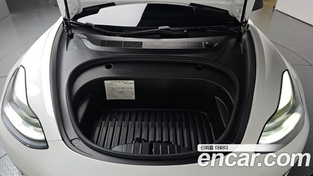 Tesla Model 3 Long Range AWD - фото 4