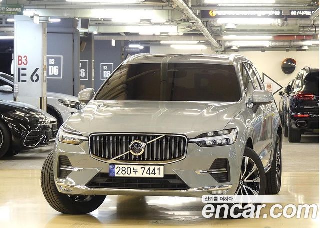 Volvo XC60 2-го поколения B5 Ultimate Bright - фото 2