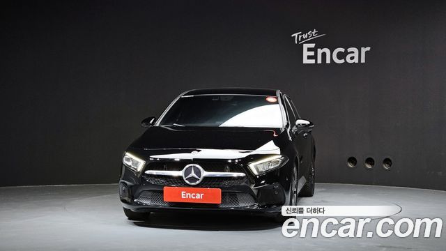 Mercedes-Benz A-Class W177 A220 Hatchback - фото 2