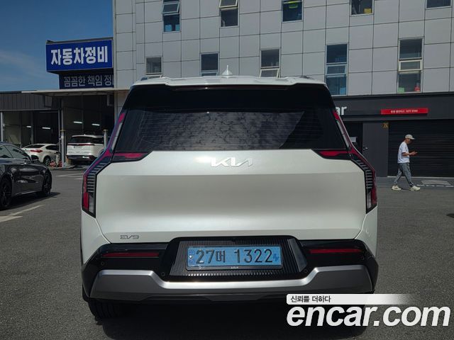 Kia EV9 Long Range 2WD Earth - фото 4