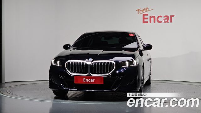 BMW 5-Series G60 520i M Sport - фото 2