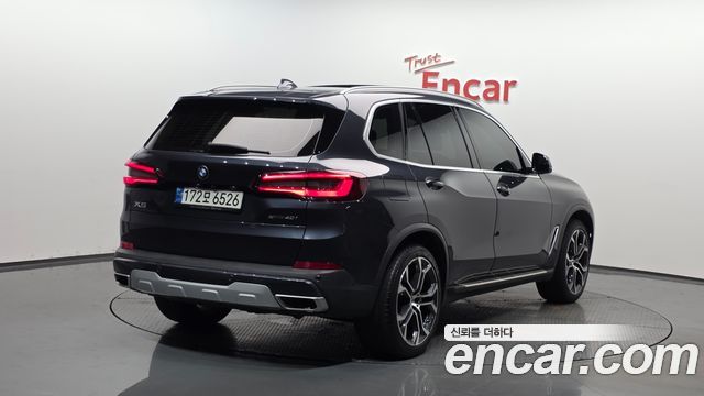 BMW X5 G05 xDrive 40i xLine - фото 0