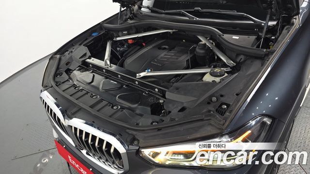 BMW X5 G05 xDrive 40i xLine - фото 4