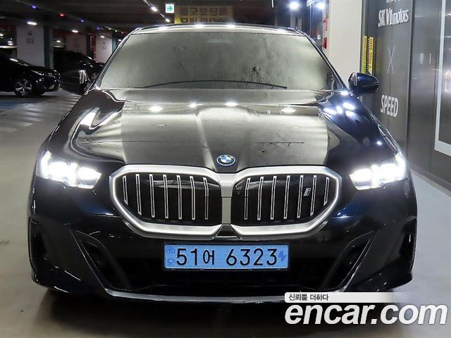 BMW i5 G60 eDrive 40 M Sport - фото 1