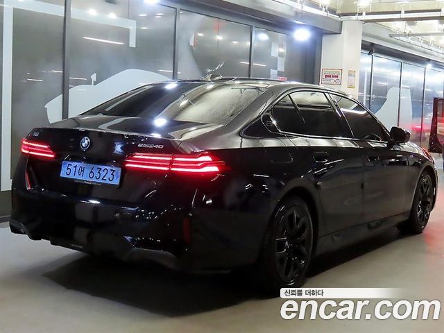 BMW i5 G60 eDrive 40 M Sport - фото 3