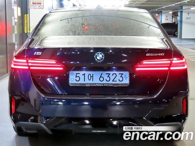 BMW i5 G60 eDrive 40 M Sport - фото 4