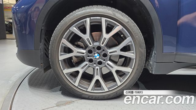 BMW X1 F48 xDrive 20i xLine - фото 4