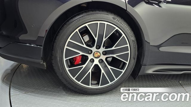 Porsche Taycan 4S - фото 4