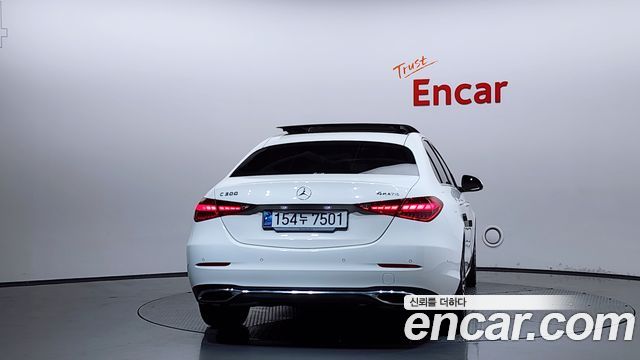 Mercedes-Benz C-Class W206 C300 4MATIC Avantgarde - фото 3