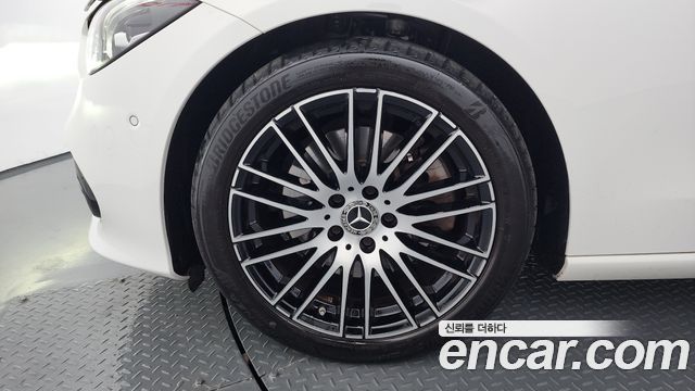 Mercedes-Benz C-Class W206 C300 4MATIC Avantgarde - фото 4