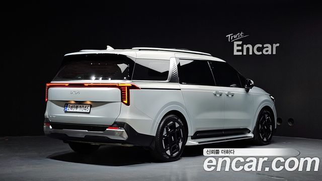 Kia Carnival Новый 4-го поколения Gasoline 9-Seater Signature - фото 1