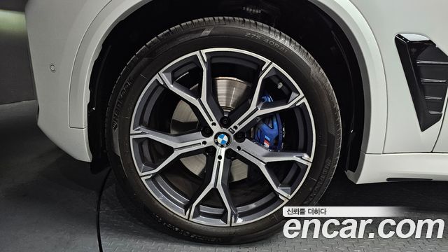 BMW X5 G05 xDrive 40i M Sport - фото 3