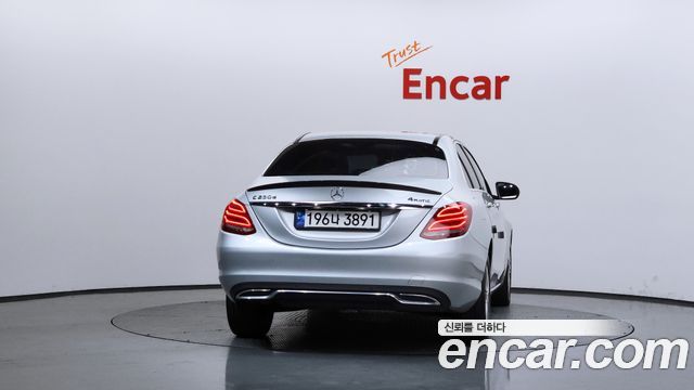 Mercedes-Benz C-Class W205 C220 d 4MATIC - фото 3