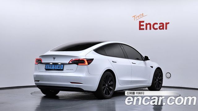 Tesla Model 3 Long Range AWD - фото 1