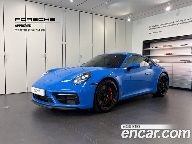 Porsche 911 Carrera GTS - фото 0