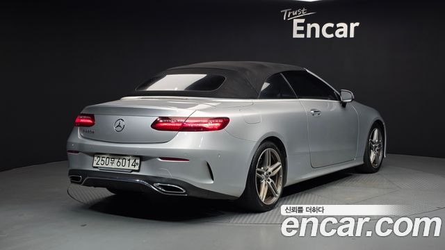 Mercedes-Benz E-Class W213 E220d Cabriolet - фото 1