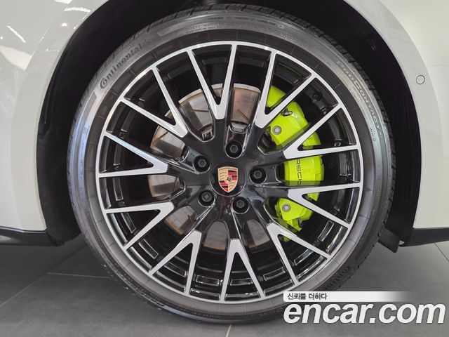 Porsche Panamera 2.9 AWD E-Hybrid - фото 4