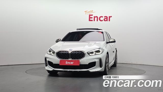 BMW 1-Series F40 M135i xDrive - фото 2