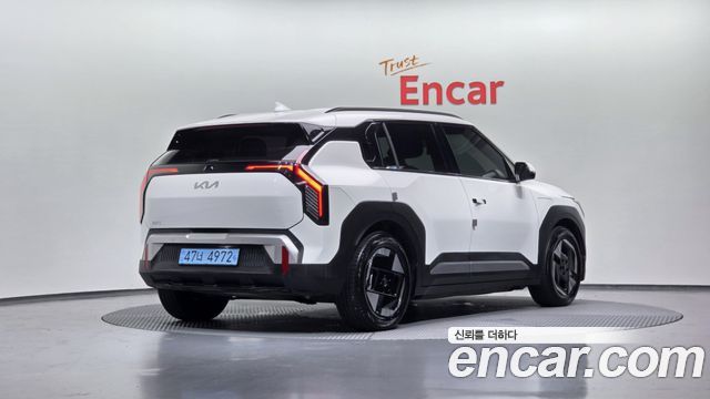 Kia EV3 Long Range 2WD AIr - фото 1