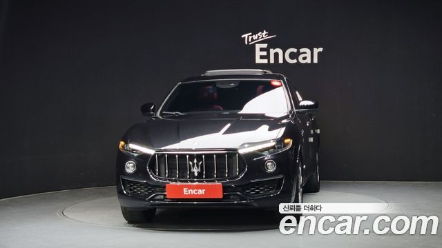 Maserati Levante 3.0 AWD GranLusso - фото 2