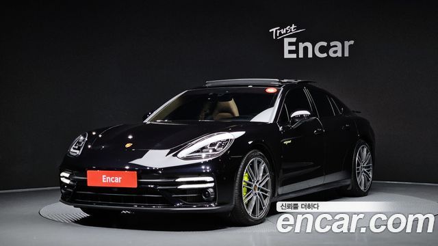 Porsche Panamera 2.9 AWD E-Hybrid Platinum Edition - фото 0