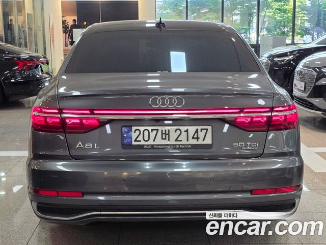 Audi A8 D5 50 TDI Quattro Premium - фото 3