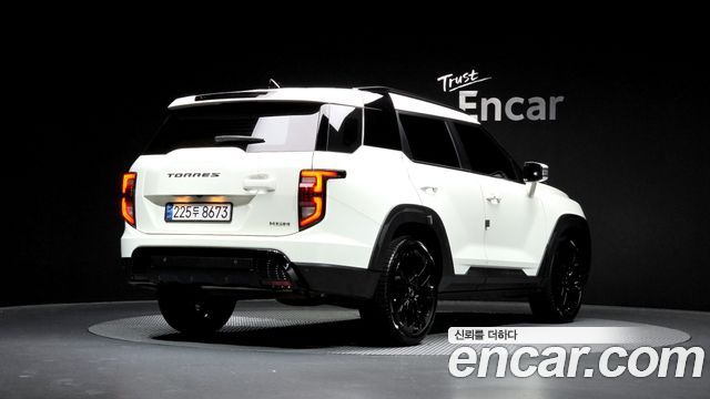 SsangYong Torres Gasoline 1.5 2WD Black Edition - фото 1