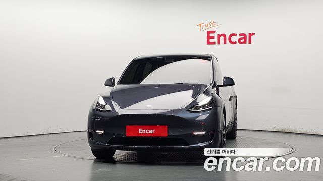 Tesla Model Y Long Range AWD - фото 2