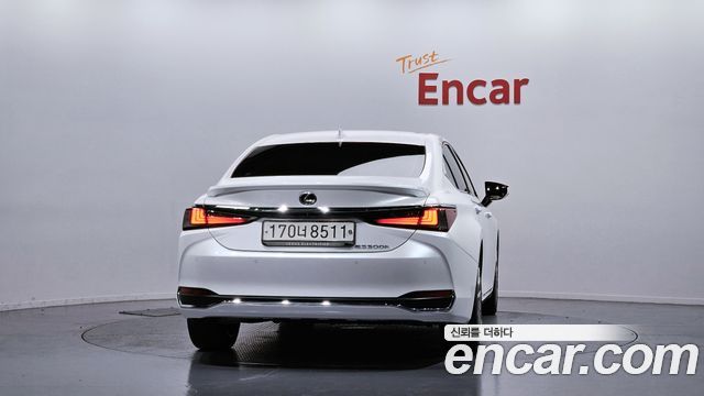 Lexus ES 7-го поколения Luxury Plus - фото 3