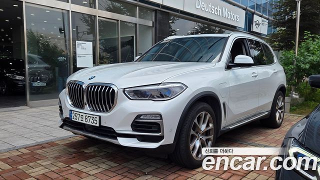 BMW X5 G05 xDrive 45e xLine - фото 0