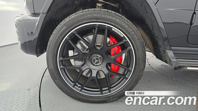 Mercedes-Benz G-Class AMG G63 - фото 4
