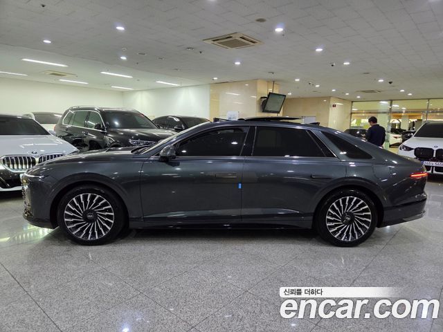 Hyundai Grandeur GN7, гибрид Calligraphy - фото 2