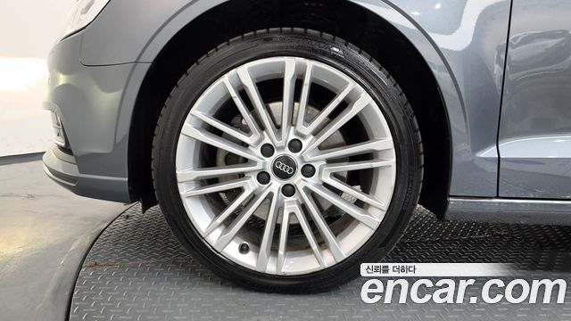 Audi A3 40 TFSI 8V - фото 4