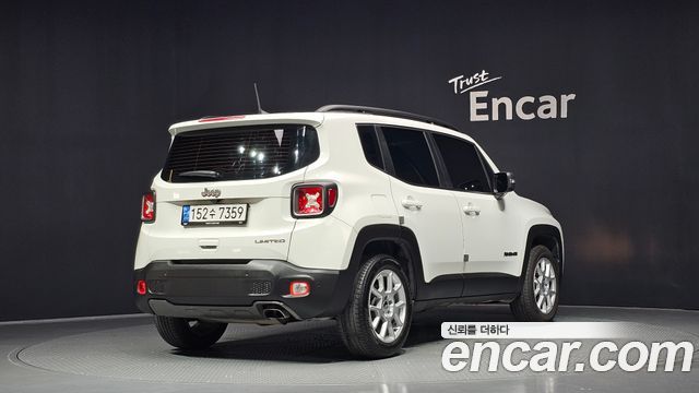 Jeep Renegade 2.4 Limited - фото 1