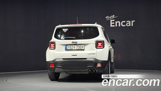 Jeep Renegade 2.4 Limited - фото 3