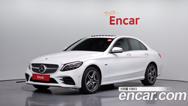 Mercedes-Benz C-Class W205 C300e 4MATIC AMG Line - фото 0