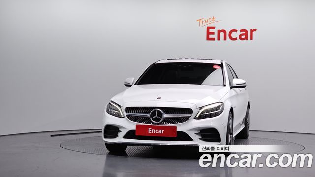Mercedes-Benz C-Class W205 C300e 4MATIC AMG Line - фото 2