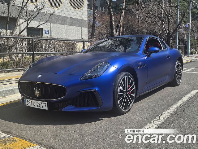 Maserati GranTurismo 2-го поколения 3.0 V6 Trofeo - фото 0