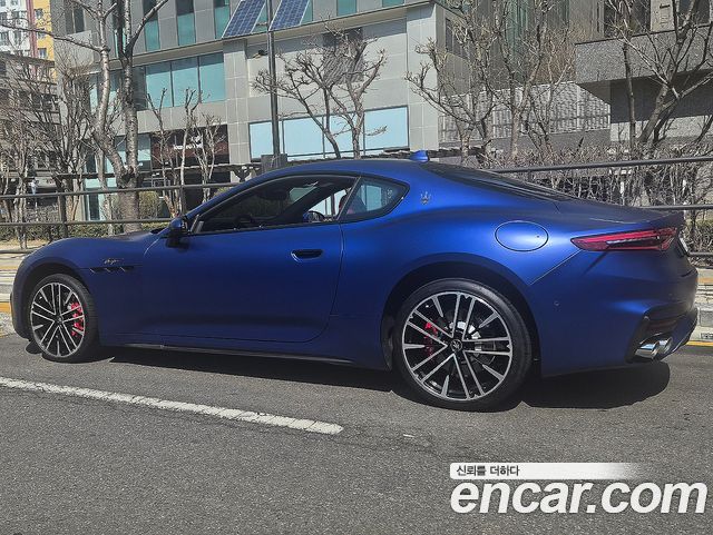 Maserati GranTurismo 2-го поколения 3.0 V6 Trofeo - фото 1