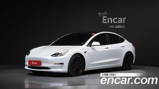 Tesla Model 3 Long Range AWD - фото 0