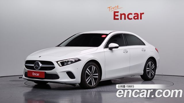Mercedes-Benz A-Class W177 A220 Sedan - фото 0
