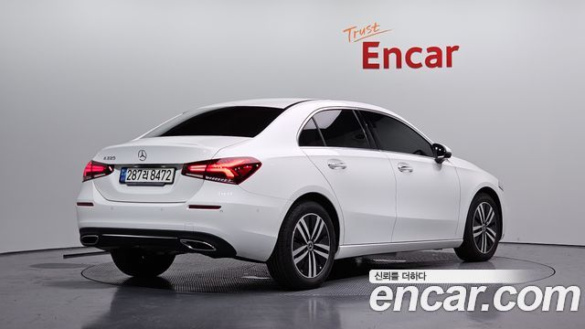 Mercedes-Benz A-Class W177 A220 Sedan - фото 1