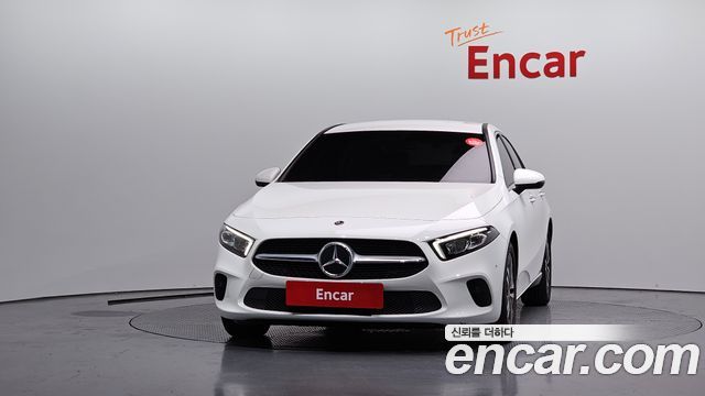 Mercedes-Benz A-Class W177 A220 Sedan - фото 2
