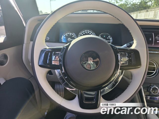 Rolls-Royce Cullinan 6.7 V12 - фото 1