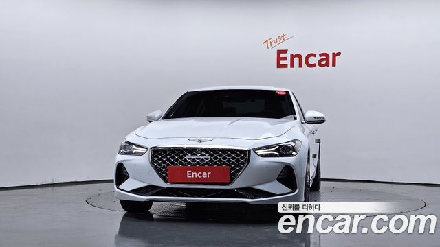 Genesis G70 2.0T Supreme - фото 2