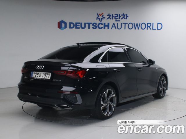 Audi A3 40 TFSI Premium - фото 1