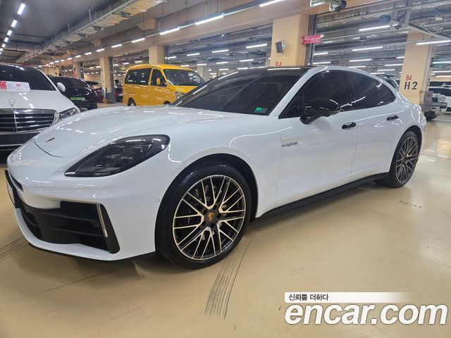 Porsche Panamera 2.9 AWD E-Hybrid - фото 0